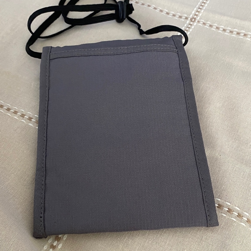 L.L. Bean Charcoal Belt Bag with Black Strap - Picture 8 of 14